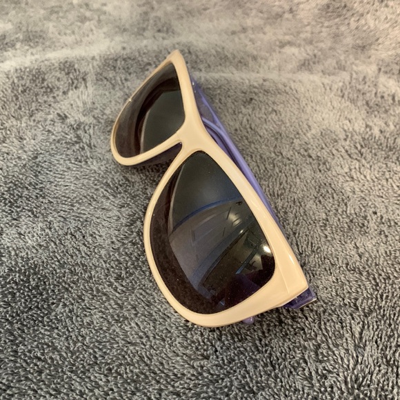 Electric tan/cream and purple sunglasses - Picture 2 of 5